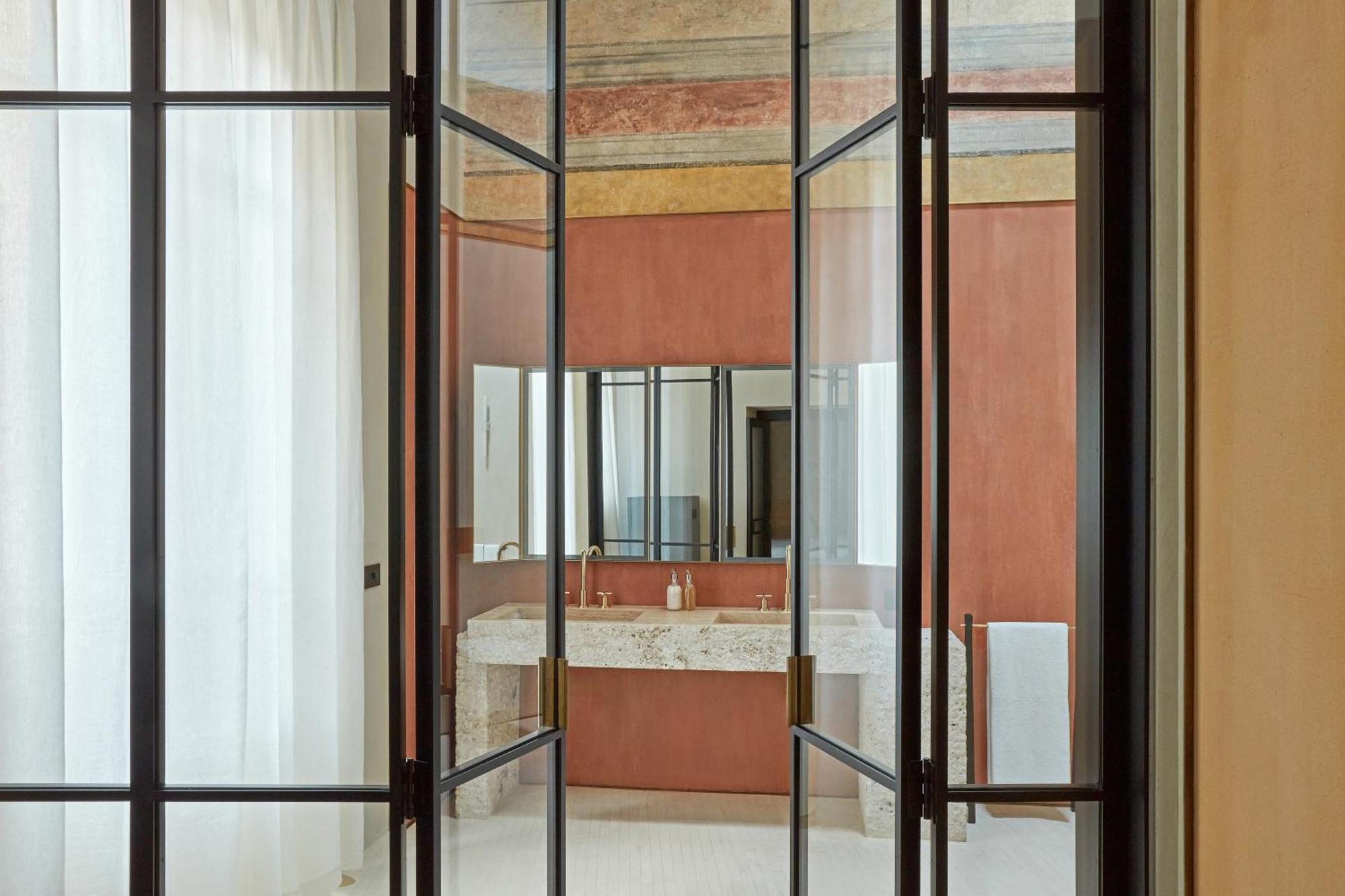 Hotel Palazzo Petrvs